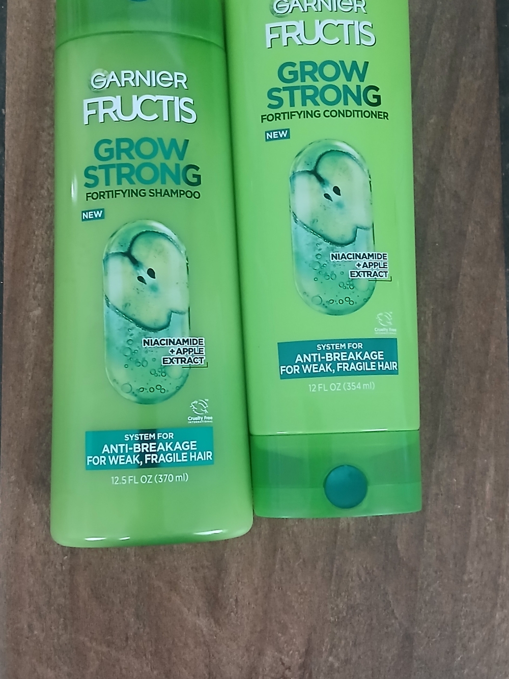 Garnier Fructis Grow Strong Fortifying Shampoo & Conditioner - Green